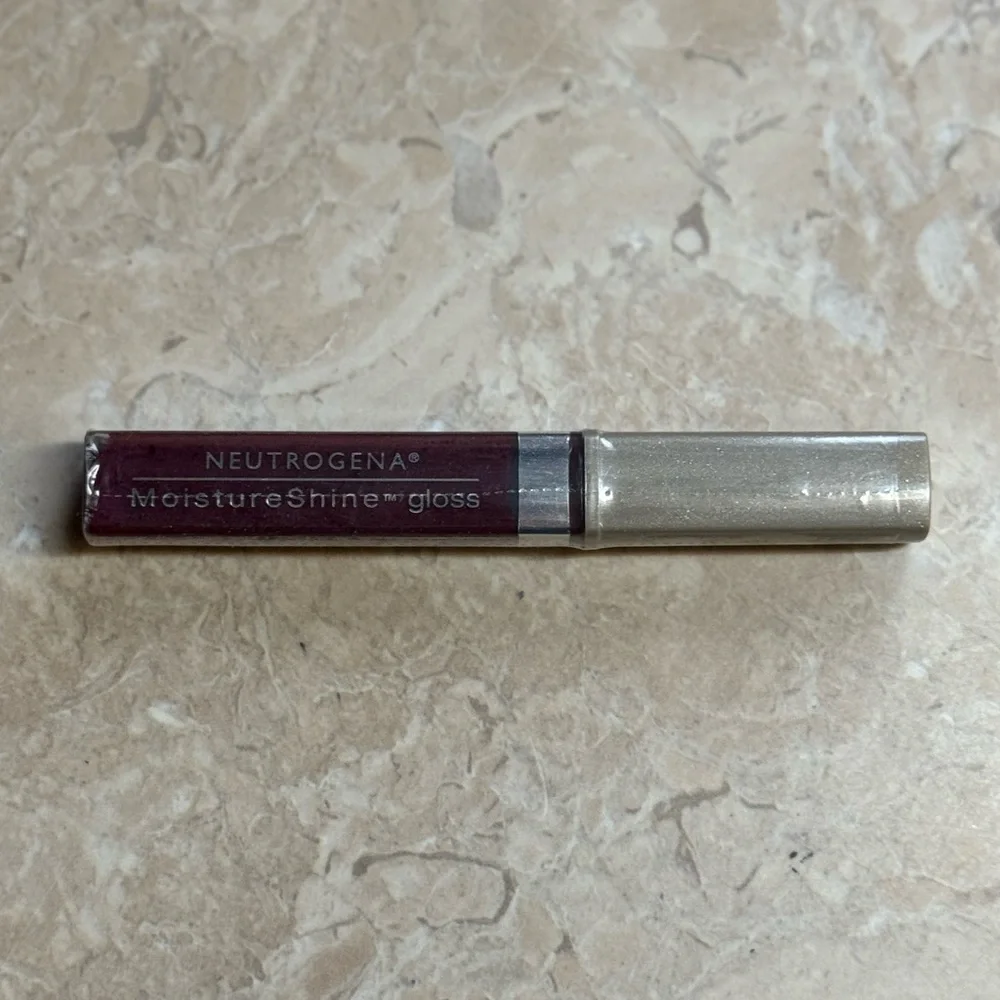 Neutrogena Moisture Shine Lip Gloss 25 Destiny Deep Red NWT Sealed .22oz 6.4g